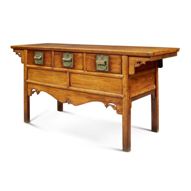 View full screen - View 1 of Lot 213. A 'huanghuali' and mixed hardwood three-drawer coffer (Liansanchu), Late Qing dynasty | 清末 黃花梨拼硬木聯三櫥.