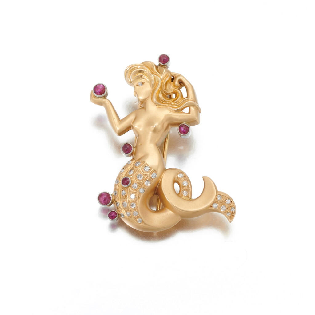 View full screen - View 1 of Lot 89. Ruby and diamond brooch (Spilla in rubini e diamanti).