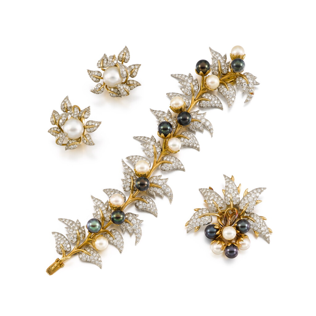 View full screen - View 1 of Lot 1712. Cultured Pearl and Diamond Parure| 蒂芙尼 Schlumberger 設計 | 養殖珍珠 配 鑽石 手鍊 及 耳夾 及 胸針套裝.