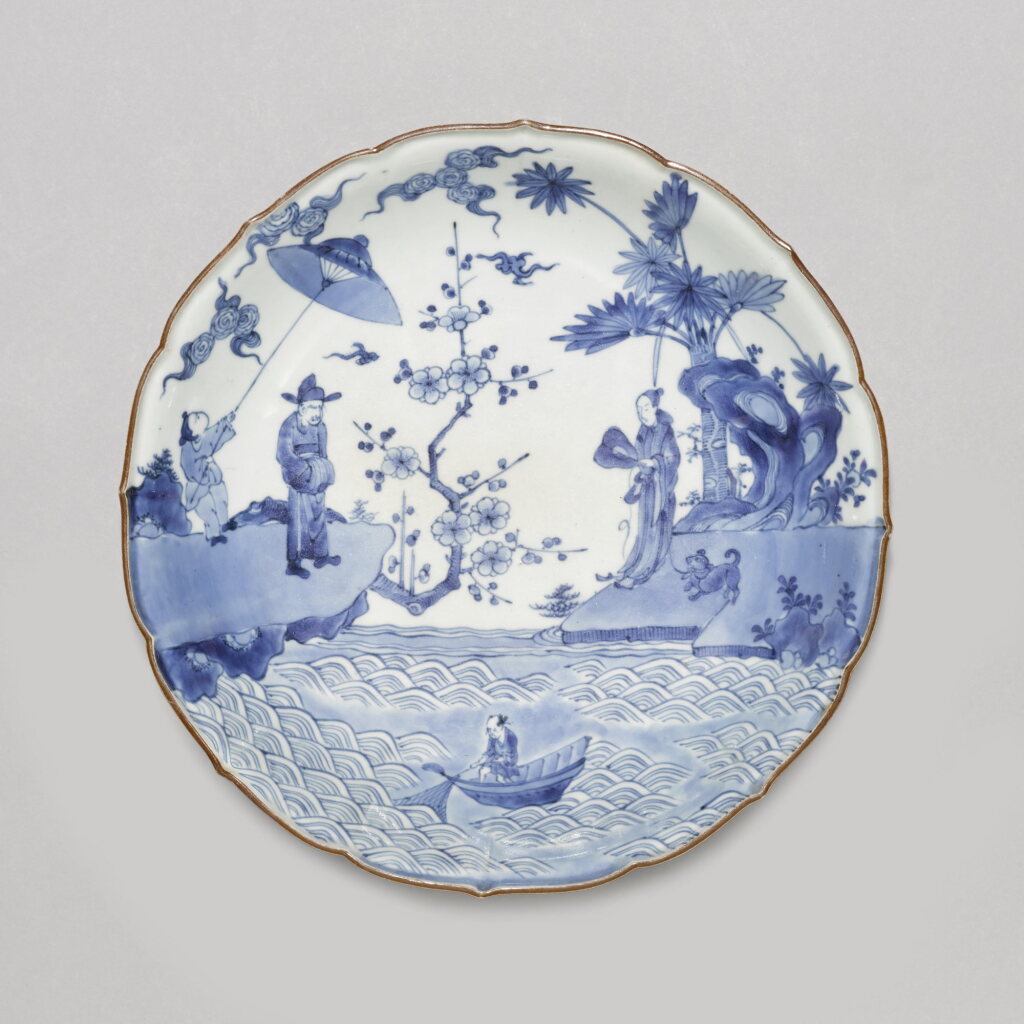 View full screen - View 1 of Lot 48. A Kakiemon style dish | Edo period, late 17th century.