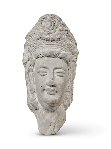 View full screen - View 1 of Lot 726. A pottery head of a bodhisattva | 陶菩薩首像.