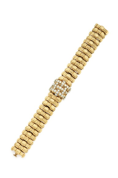 View full screen - View 1 of Lot 86. VERDURA | GOLD AND DIAMOND WRISTWATCH.