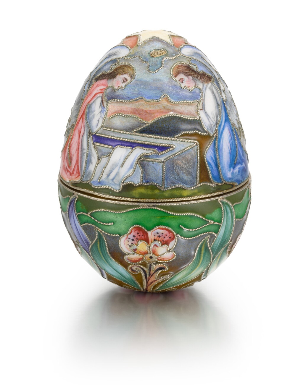 View full screen - View 1 of Lot 186. A silver-gilt and pictorial cloisonné enamel egg, probably Feodor Rückert, Moscow, 1899-1908.