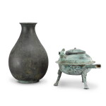 An archaic bronze ritual pouring vessel and cover (He), Western Han dynasty | 西漢 鳳首盉 及 漢 青銅壺一組兩件