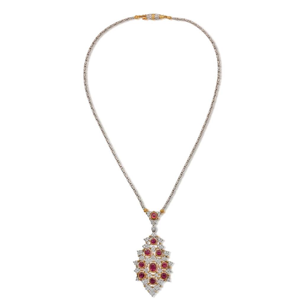 View full screen - View 1 of Lot 1830. RUBY AND DIAMOND PENDANT NECKLACE | 吉安馬里亞 布契拉提 | 紅寶石 配 鑽石 吊墜項鏈.