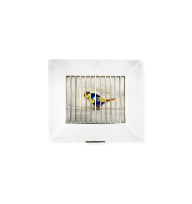 View full screen - View 1 of Lot 66. Poudrier argent et émail | Silver and enamel powder compact.