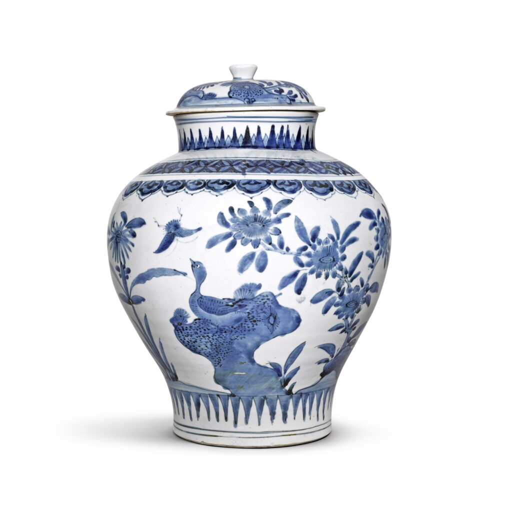 View full screen - View 1 of Lot 48. AN EARLY ARITA VASE AND COVER ,EDO PERIOD, MID TO LATE 17TH CENTURY.