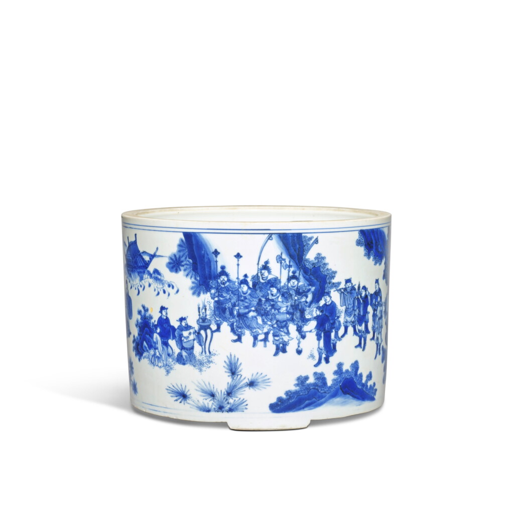 View full screen - View 1 of Lot 513. A large and finely painted blue and white 'Investiture of the Gods' brushpot, Ming dynasty, Chongzhen period | 明崇禎 青花伯夷叔齊叩馬阻兵圖大筆筒.