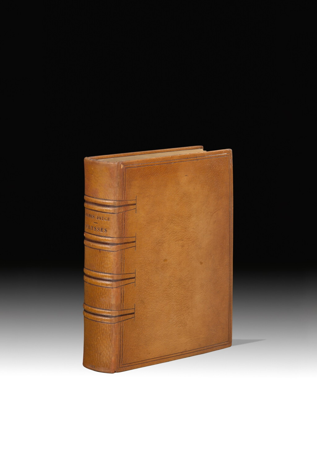 View full screen - View 1 of Lot 233. JOYCE. Ulysses. Paris, Shakespeare & Company, 1922. Édition originale. 1/150 exemplaires sur vergé d'Arches.