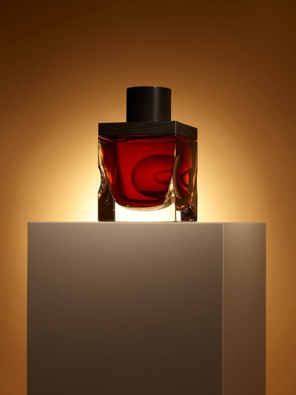 View full screen - View 1 of Lot 5501. Glenlivet Gordon & MacPhail Generations 80 Year Old 44.9 abv 1940 + Exclusive Experience (1 BT 70).