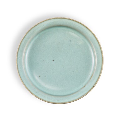 View full screen - View 1 of Lot 3510. A rare Junyao blue-glazed dish, Northern Song dynasty | 北宋 鈞窰天藍釉折沿盤.