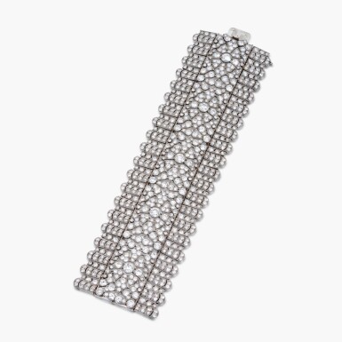 View full screen - View 1 of Lot 623. Impressive Diamond Bracelet 梵克雅寶風格 瑰麗珍罕 鑽石 手鏈.