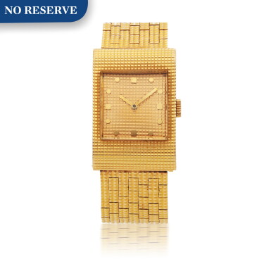 View full screen - View 1 of Lot 913. BOUCHERON | REF BT908-247 YELLOW GOLD WRISTWATCH WITH BRACELET CIRCA 1970.