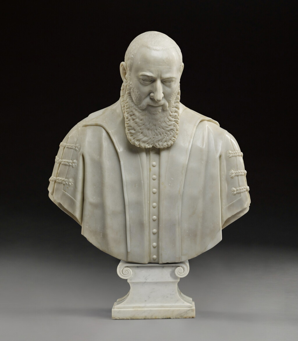 View full screen - View 1 of Lot 43. Bust of a Gentleman.