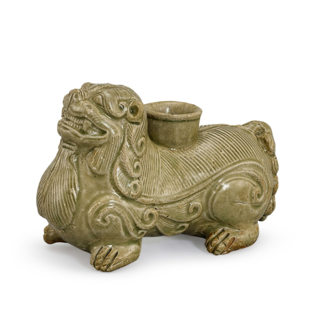 View full screen - View 1 of Lot 348. A YUE CELADON 'CHIMERA' WATERPOT WESTERN JIN DYNASTY | 西晉 越窰青釉瑞獸水盂.