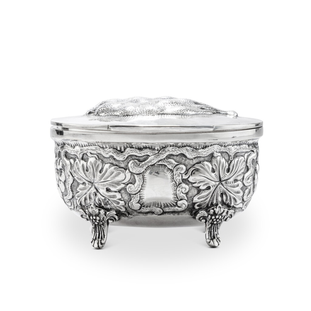View full screen - View 1 of Lot 49. An Italian silver covered sugar bowl, Buccellati, Milan, circa 1980 | Sucrier en argent par Buccellati, Milan, vers 1980.