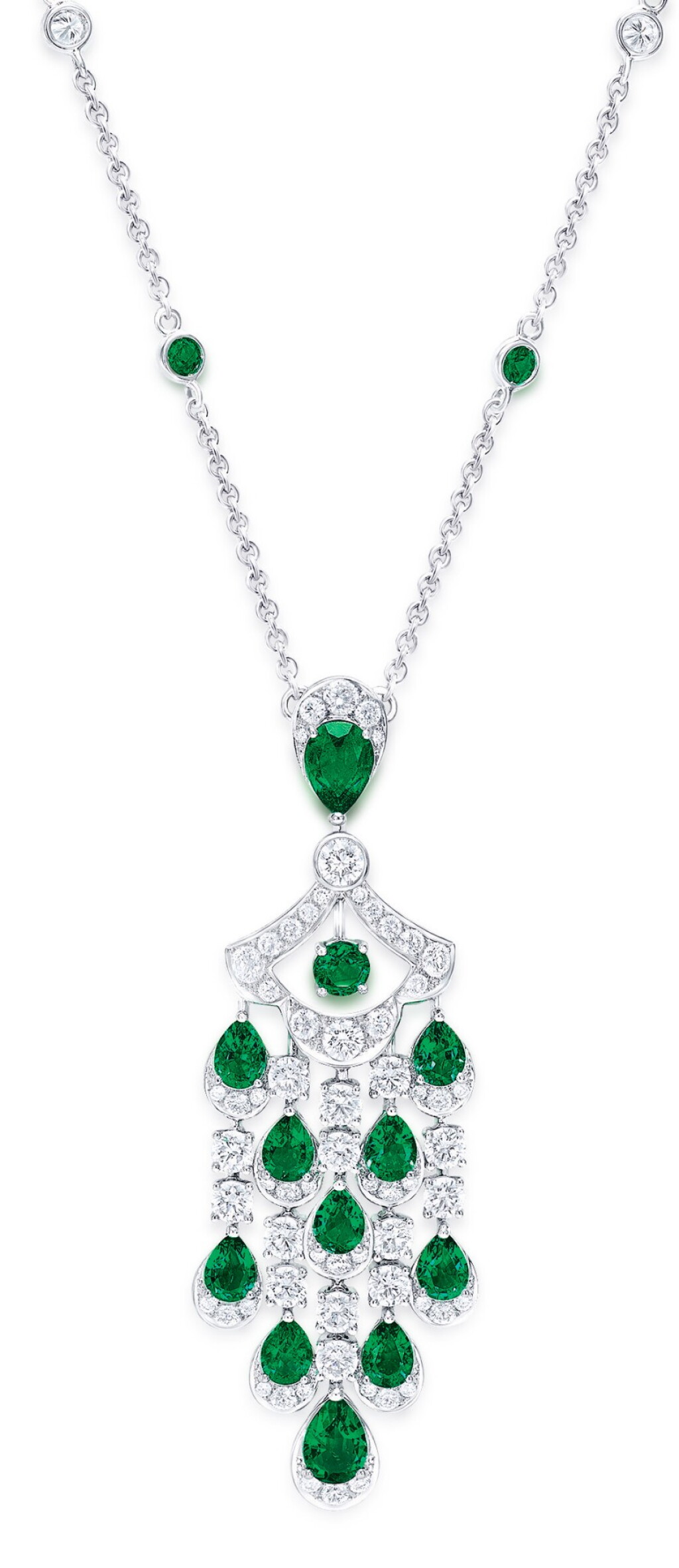 View full screen - View 1 of Lot 28. GRAFF | EMERALD AND DIAMOND 'ICON' PENDANT-NECKLACE 格拉夫 | 祖母綠配鑽石「Icon」吊墜項鏈.