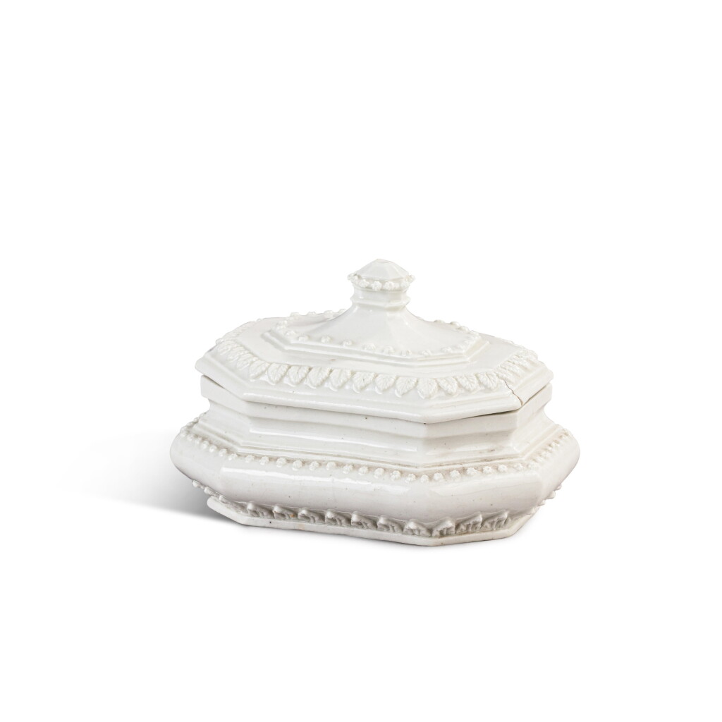 View full screen - View 1 of Lot 208. An early Meissen white porcelain octagonal sugar box and cover, circa 1715.