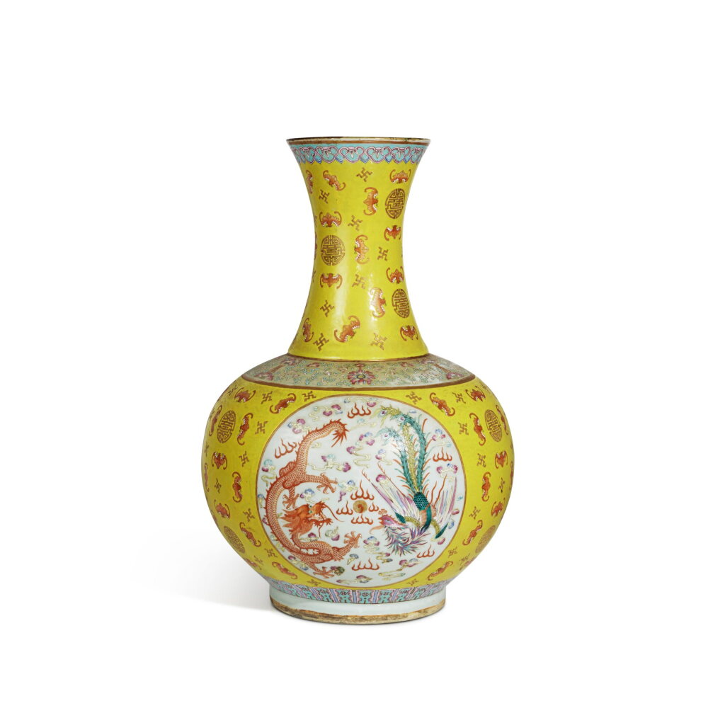 View full screen - View 1 of Lot 794. A large yellow-ground famille-rose 'dragon and phoenix' vase, Mark and period of Guangxu | 清光緒 黃地粉彩開光龍鳳呈祥紋大瓶 《大清光緒年製》款.