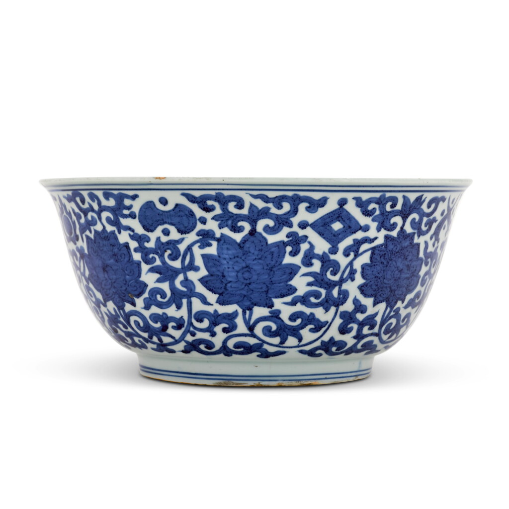 View full screen - View 1 of Lot 46. A large blue and white 'lotus' bowl, Mark and period of Jiajing | 明嘉靖 青花纏枝蓮紋大盌 《大明嘉靖年製》款.