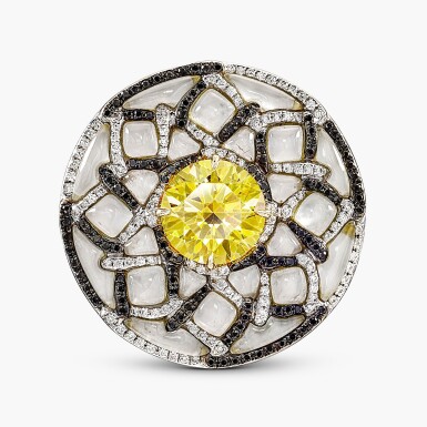 View full screen - View 1 of Lot 1776. Fancy Deep Yellow Diamond, Jade and Diamond Ring | 3.32克拉 深彩黃色鑽石 配 玉 及 鑽石 戒指.