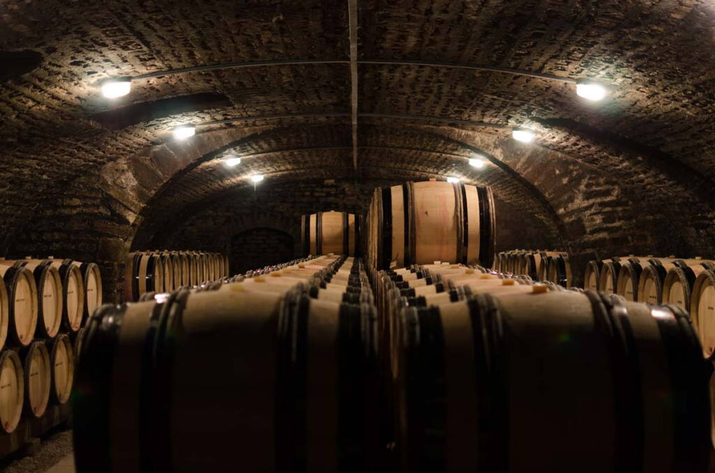 View full screen - View 1 of Lot 335. Clos de Vougeot 1978 Maison Leroy (10 BT).