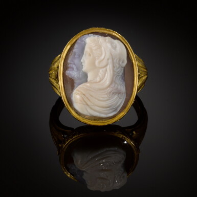 View full screen - View 1 of Lot 3. Italian, 16th century | Cameo with a jugate representation of Hercules and Omphale.