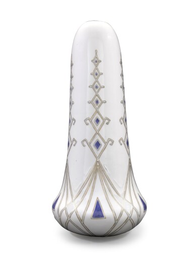 View full screen - View 1 of Lot 147. A large porcelain vase, Rudolph Vilde, Imperial Porcelain Factory, St Petersburg, Period of Nicholas II (1894-1917), 1910.