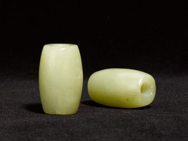 View full screen - View 1 of Lot 171. A pair of greenish-yellow jade elongated beads, Neolithic period, Hongshan culture | 新石器時代紅山文化 青黃玉管一對.