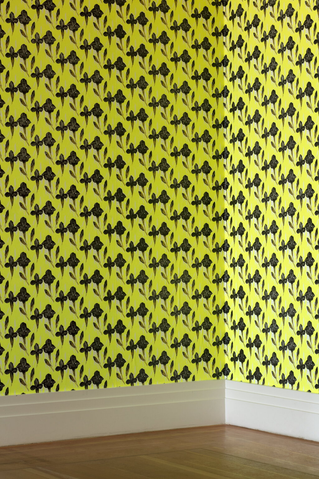 View full screen - View 1 of Lot 26. Wallpaper Marilyn .