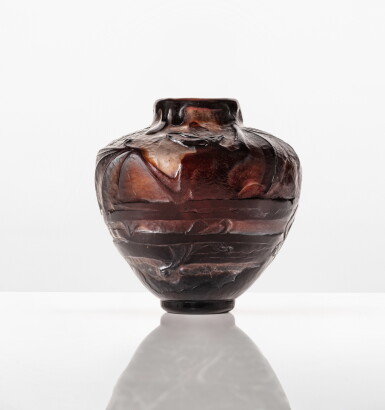 View full screen - View 1 of Lot 88. Chauve-souris vase, vers 1890.