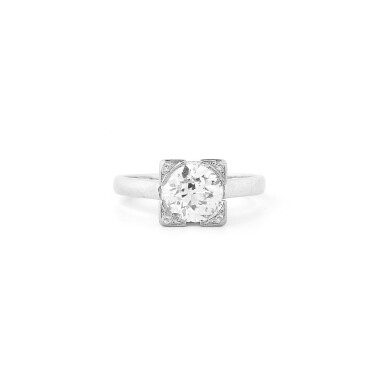 View full screen - View 1 of Lot 16. BAGUE DIAMANTS | DIAMOND RING.