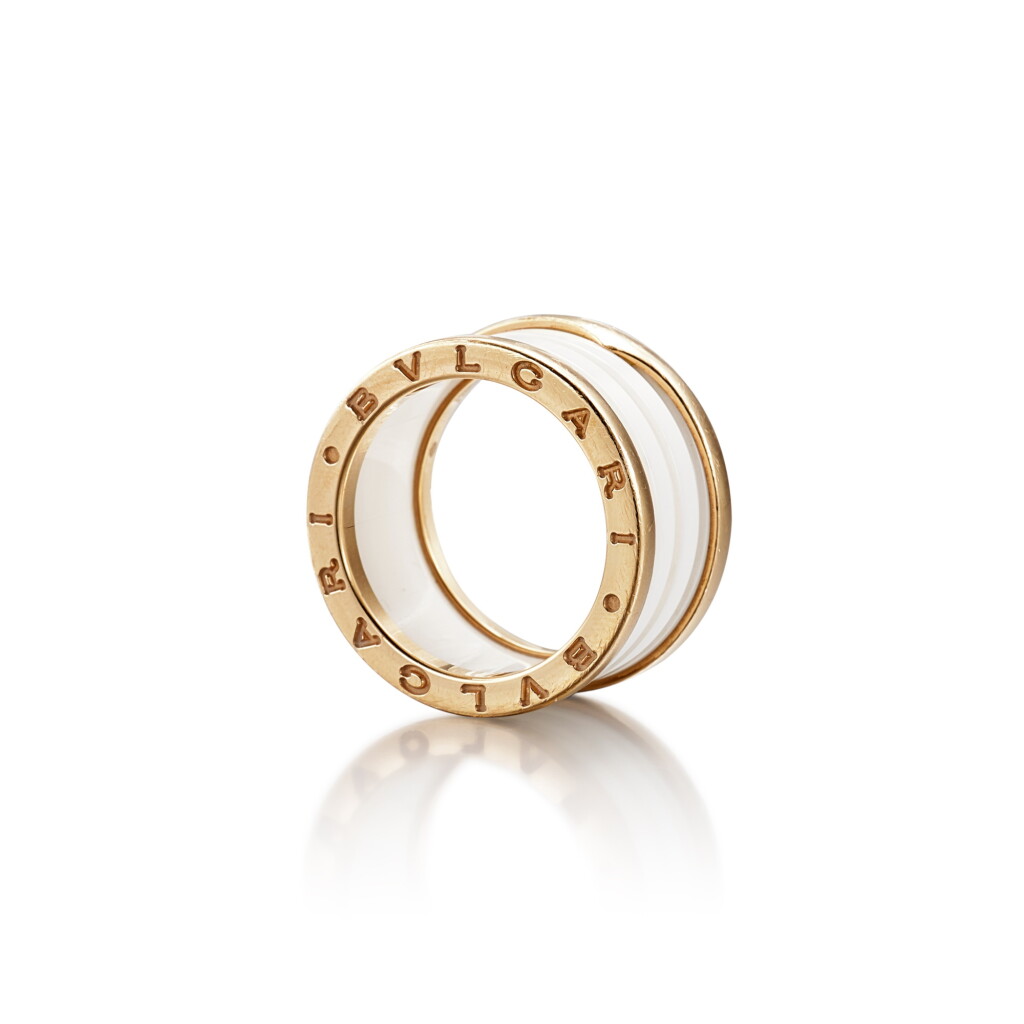 View full screen - View 1 of Lot 517. 'B.Zero1' Gold and Ceramic Ring | 寶格麗 | 'B.Zero1' 陶瓷 配 K金 戒指.