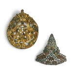A gilt-bronze 'Buddha and Apsara' mandorla and a gilt-silver 'Kalavinka' plaque, Sui - Tang dynasty | 隋至唐 鎏金銅佛像及飛天紋背光 及 銀鎏金迦陵頻伽牌飾一組兩件