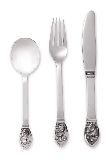 View full screen - View 1 of Lot 260. A DANISH SILVER KIRSTEN PATTERN FLATWARE SET, A. DRAGSTED, COPENHAGEN, MID 20TH CENTURY.