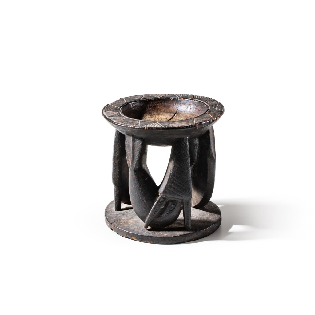 View full screen - View 1 of Lot 94. Coupe de divination agere ifa, Yoruba, Nigeria | Yoruba agere ifa divination Bowl, Nigeria.