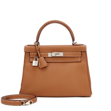 View full screen - View 1 of Lot 6027. Gold Togo Kelly 28 Retourné Palladium Hardware, 2018.