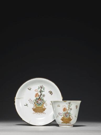 View full screen - View 1 of Lot 50. A Rare Chinese Dutch-Decorated Beaker and Saucer, the Porcelain Qing Dynasty, Kangxi Period, the Decoration Before 1721 | 清康熙 白釉荷蘭後加彩花蝶圖仰鐘式盃連盞.