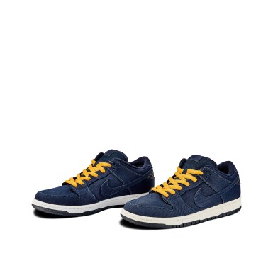 View full screen - View 1 of Lot 8603. Nike SB Dunk Low Pro 'Levi's' Sales Sample | Size 9.