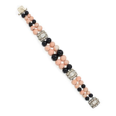 View full screen - View 1 of Lot 128. Boucheron | Coral, Onyx and Diamond Bracelet 寶詩龍 珊瑚配縞瑪瑙及鑽石手鏈.