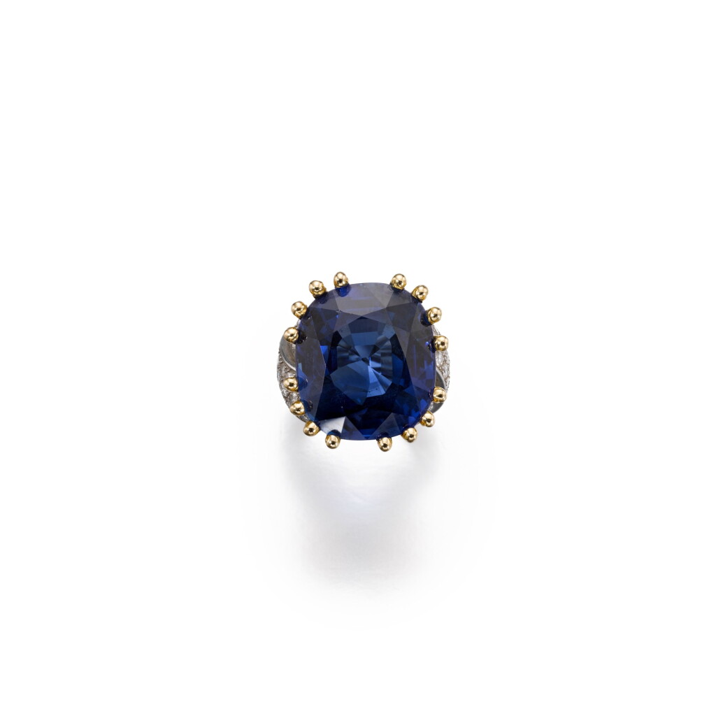 View full screen - View 1 of Lot 244. Fine sapphire and diamond ring | Schlumberger | 藍寶石配鑽石戒指.
