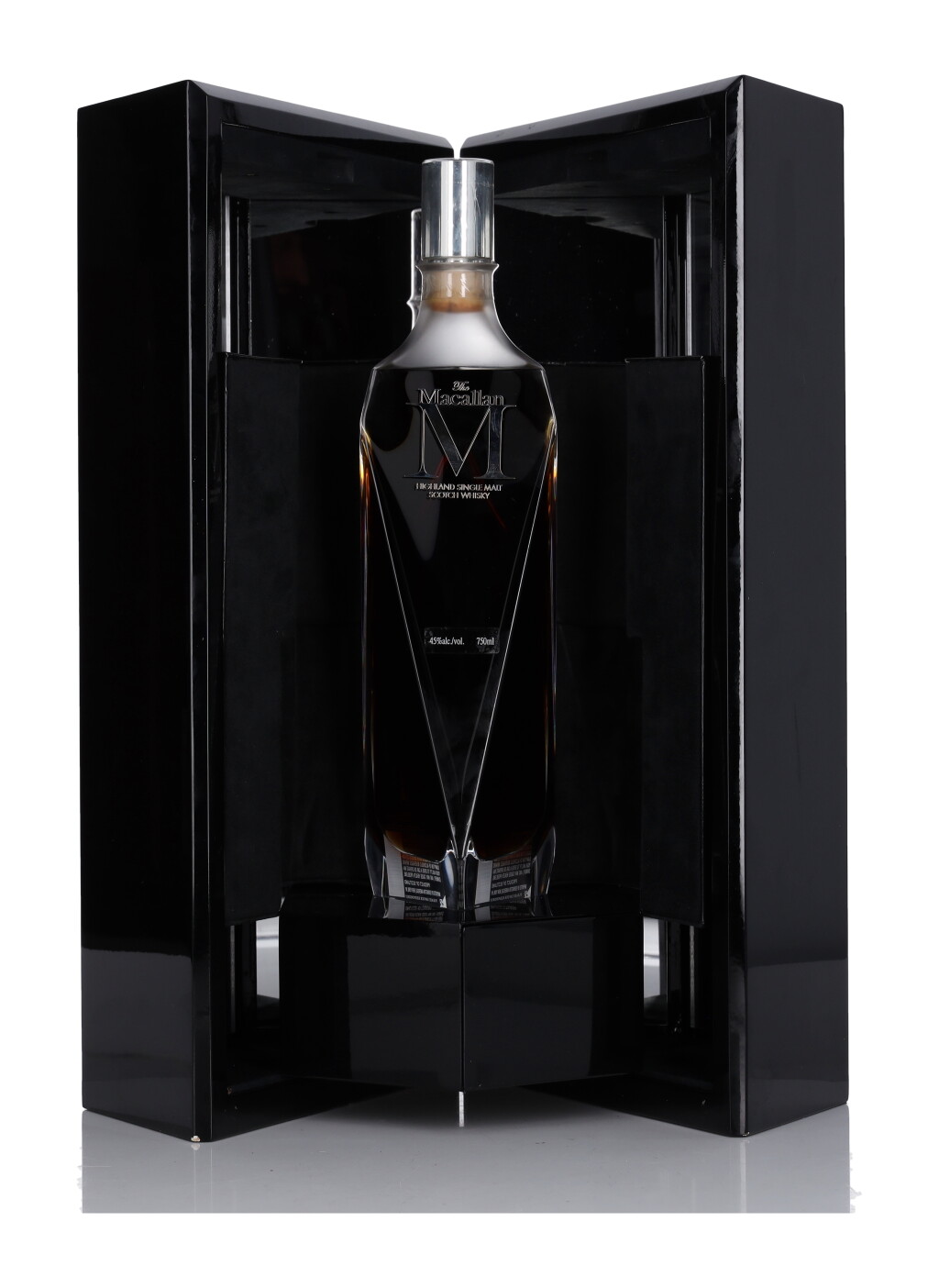 View full screen - View 1 of Lot 2. The Macallan M Decanter 44.0 abv NV (1 Bottle 75cl).
