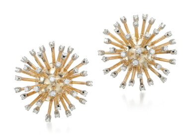 View full screen - View 1 of Lot 264. CARTIER | PAIR OF DIAMOND EAR CLIPS, 'SPUTNIK'.