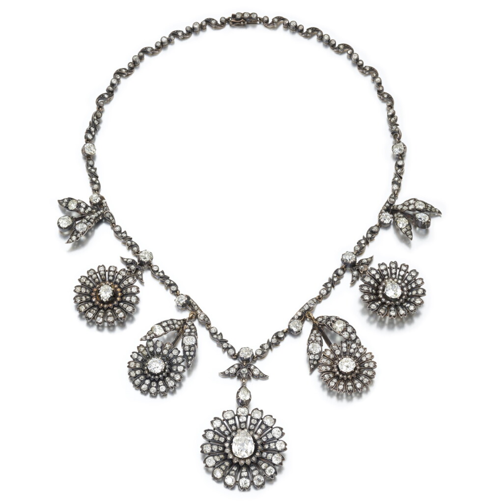 View full screen - View 1 of Lot 636. Diamond Necklace.