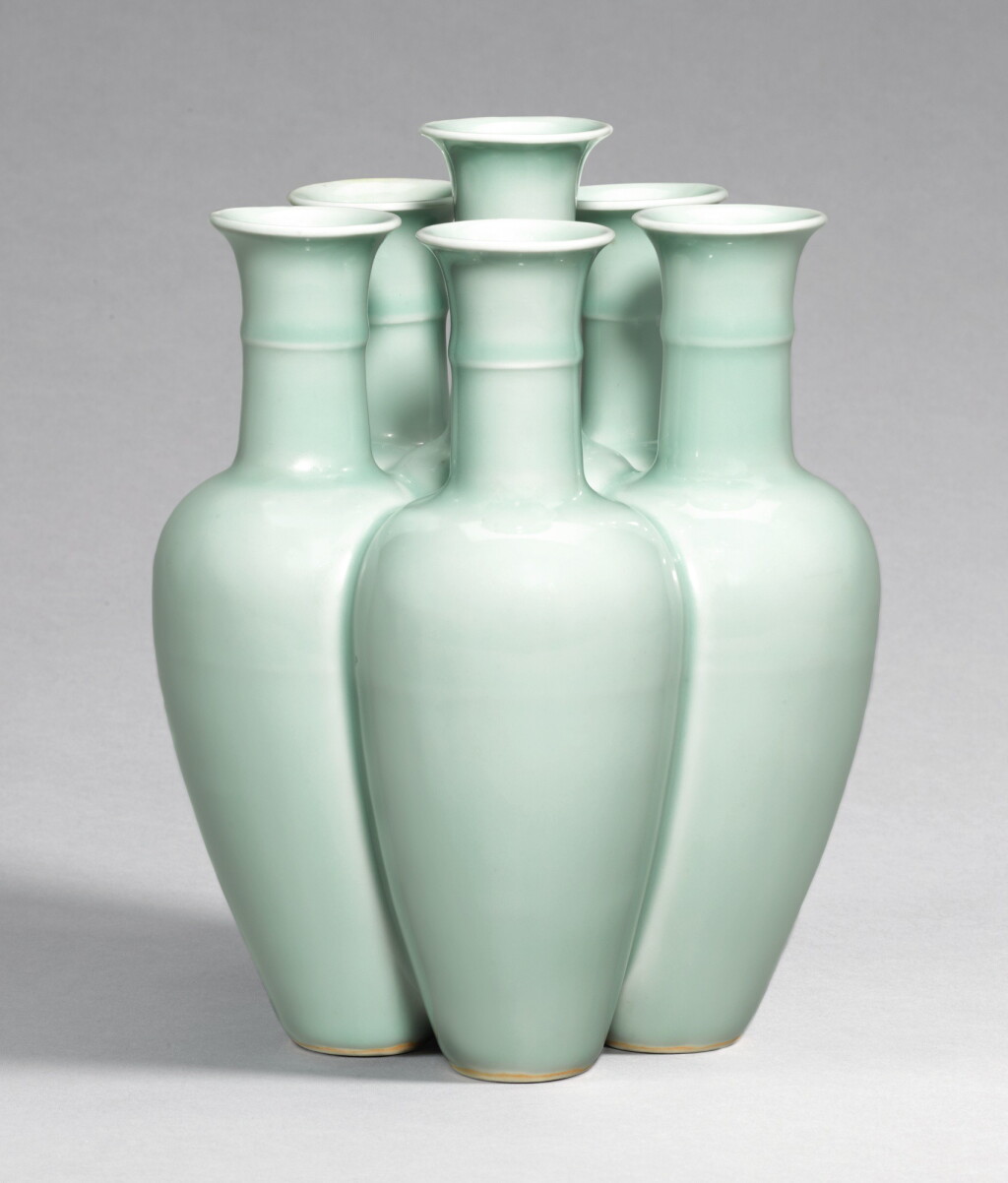 View full screen - View 1 of Lot 14. A VERY RARE CELADON-GLAZED CONJOINED VASE, YONGZHENG MARK AND PERIOD | 清雍正 粉青釉六聯瓶 《大清雍正年製》款.