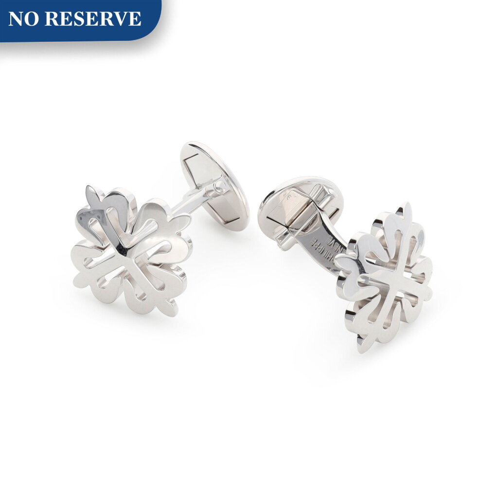 View full screen - View 1 of Lot 9223. Patek Philippe | Calatrava, A pair of white gold cufflinks, Circa 2018 | 百達翡麗 | Calatrava 一對白金袖扣,約2018年製.