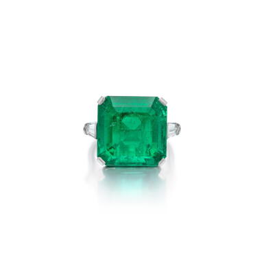 View full screen - View 1 of Lot 510. Emerald and diamond ring.