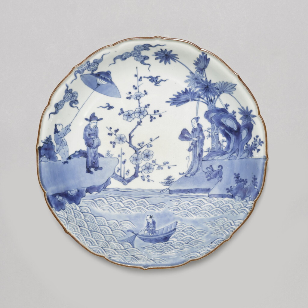 View full screen - View 1 of Lot 24. A Kakiemon style dish | Edo period, late 17th century.