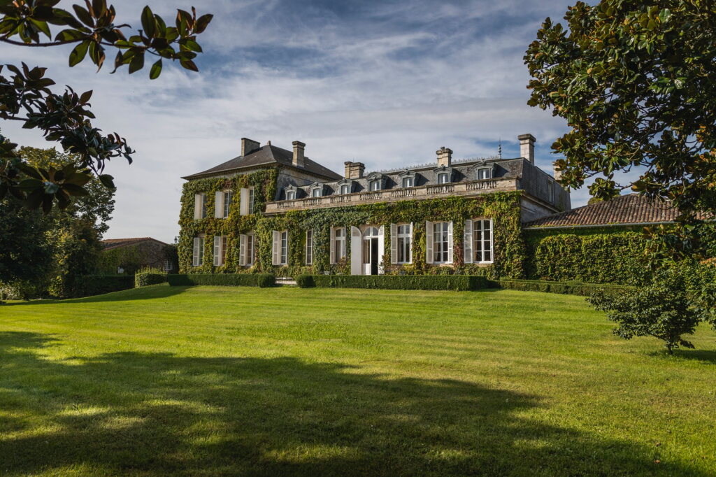 View full screen - View 1 of Lot 95. Château Talbot 2012 (5 DM).