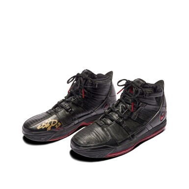 View full screen - View 1 of Lot 7. LeBron James Cleveland Cavaliers 2005-2006 Season Game Worn & Signed Nike Zoom LeBron 3 | Size 16.